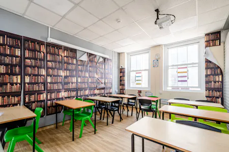 149-151 Commercial Road, London, Office To Let - Commercial Rd 149-151 2F - Low Res 10.jpg