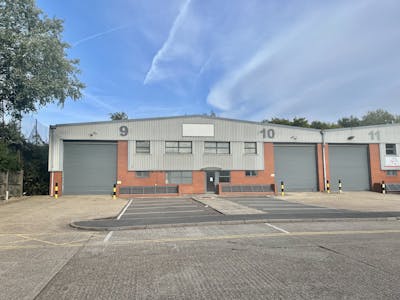 Unit 9 & 10  Airlinks Industrial Estate, Heston, Heathrow, Industrial / Warehouse To Let - 9-10 Airlinks Main.jpg