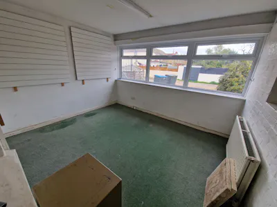 107/107a High Street, Portsmouth, Office / Retail For Sale - 20261008_155427.jpg