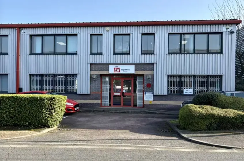 Unit 640, River Gardens, Feltham, Industrial To Let - 640 RG rear elav.jpg