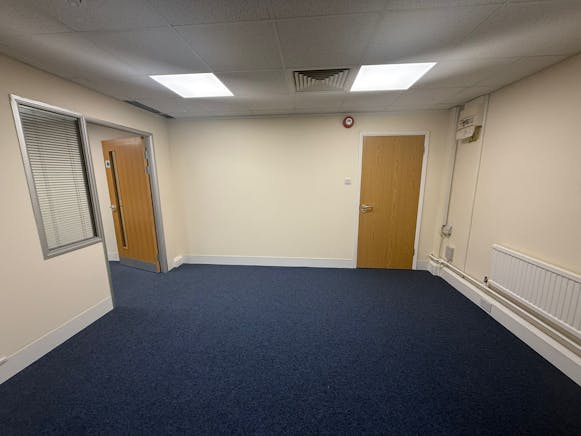 Cottis House, Locks Hill, Rochford, Office To Let - IMG-20250828-WA0018.jpg