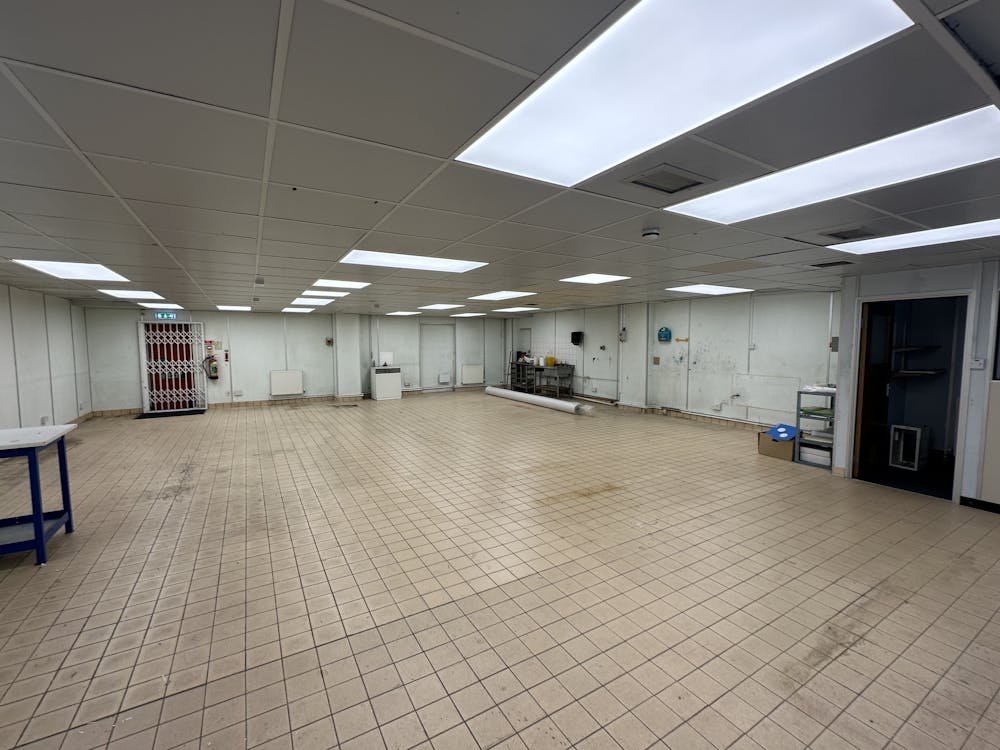 Unit 7D, Leamington Spa, Industrial/Logistics To Let / For Sale - IMG_4573.JPG