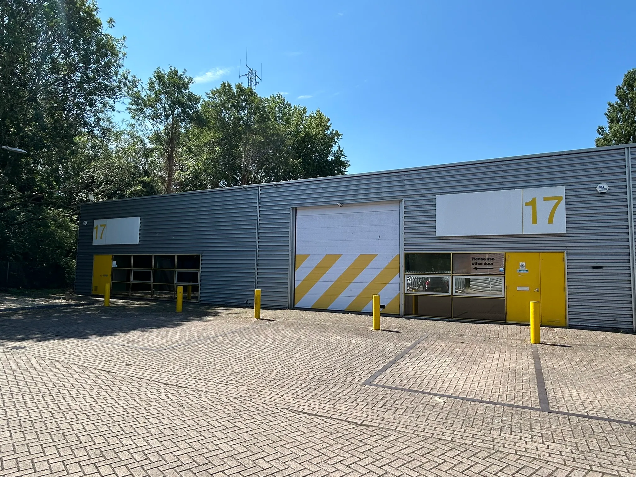 Unit 17 Ash, Kembrey Park, Swindon, Industrial To Let - IMG_7504.JPEG