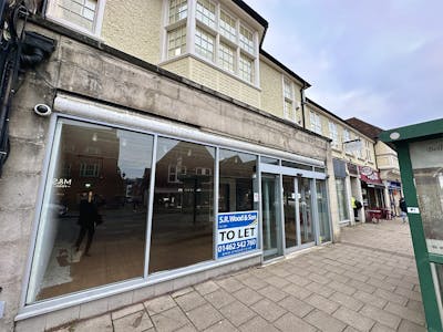 11a Bancroft, Hitchin, A3 (Restaurants and Cafes) / Bar / Bar / Club / Cafe (A1) / Class E Retail / Leisure / Convenience Store / E Class restaurant (with extract) / E Class Retail / Leisure (no extract - Open A1) / Food & Beverage / Gym / Leisure / Pub / Bar / Club / Restaurant / Cafe / Retail / High Street Retail / Retail - In Town To Let - 11a Bancroft external 1.jpg