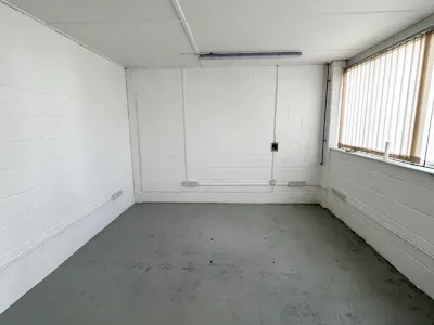 Unit 9c Britannia Estate, Leagrave Road, Luton, Industrial / Industrial/Logistics To Let - a4ae9f6c-e9fe-43be-8a39-a0abb1440a66.jpg