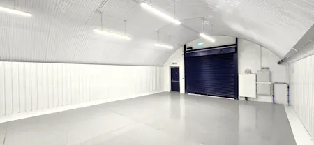 Arch 21A, Cudworth Street, Bethnal Green, London, Industrial To Let - 20260917_114128 - Edited.jpg