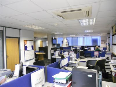 51-53 Church Road, Ashford, Office To Let - Ashford 013.jpg