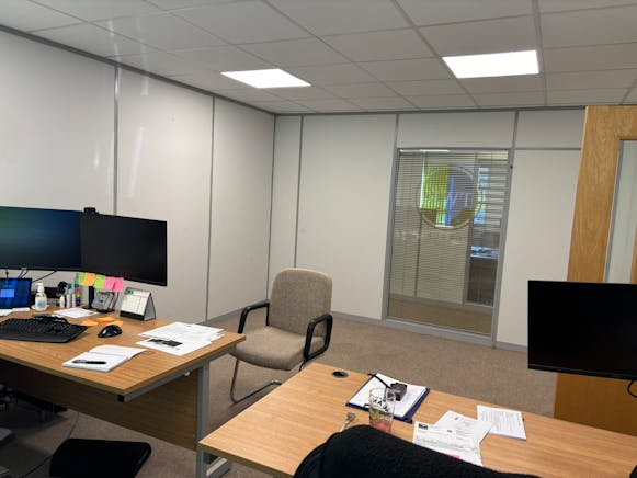 Unit 2 Princes Court, Ferndown, Office To Let - IMG_6182.JPEG