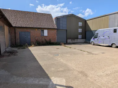 Piccards Farm Barn, Guildford, Industrial / Light Industrial / Office / Open Storage To Let - 1000072815.jpg