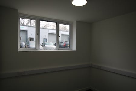 Unit 8/9, Morris Road, Poole, Industrial / Storage / Light Industrial To Let - IMG_9873.JPG