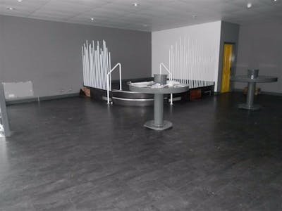 27, Market Place, Penzance, Retail To Let - Image 3