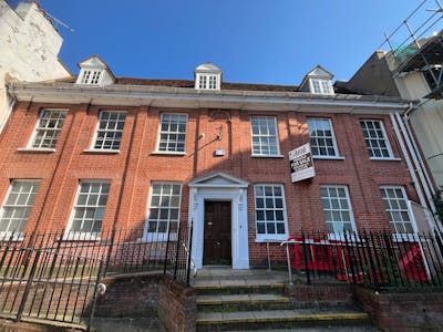 First Floor Offices, 34 Market Square, Aylesbury, Office To Let / For Sale - 20260319_110445608_iOS.jpg