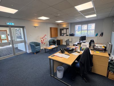 4B Linen Yard, Crewkerne, Office To Let - IMG_2404.JPG