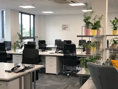 57 Putney Bridge Road, London, Office / Serviced Office To Let - putney-serviced-office-team-workspace.jpg.jpg