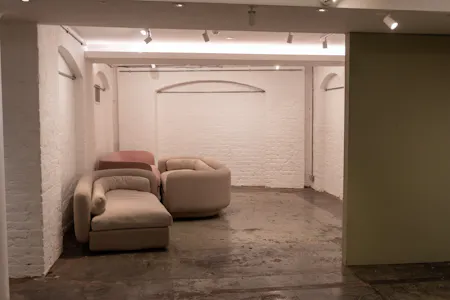 Lower Ground & Ground, 135-139 Curtain Road, Shoreditch, Office / Retail / Showroom To Let - DSC_0137.jpg