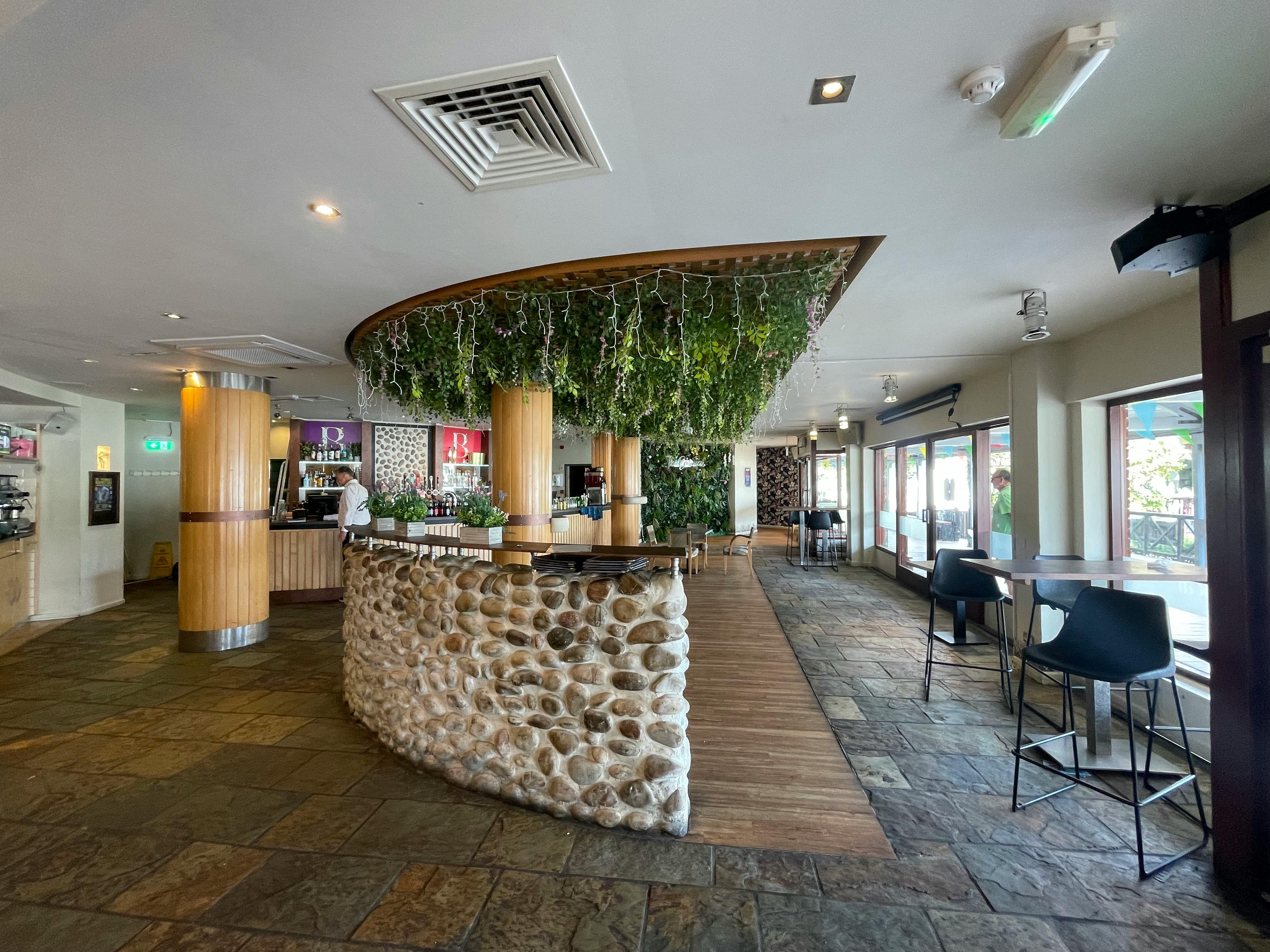 Retail/Shop in Portsmouth - photo 4