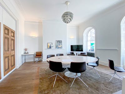 5 Fitzroy Square, London, Mixed Use / Office To Let - IMAGE-1.jpg