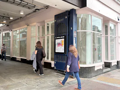 2-4 Royal Arcade, Cardiff, High Street Retail / Retail - In Town To Let - IMG_1565.JPEG