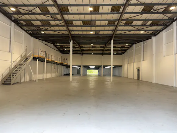 Unit 5 Carlisle Close, Sheffield Road, Chesterfield, Industrial/Logistics To Let - IMG_0103.jpeg