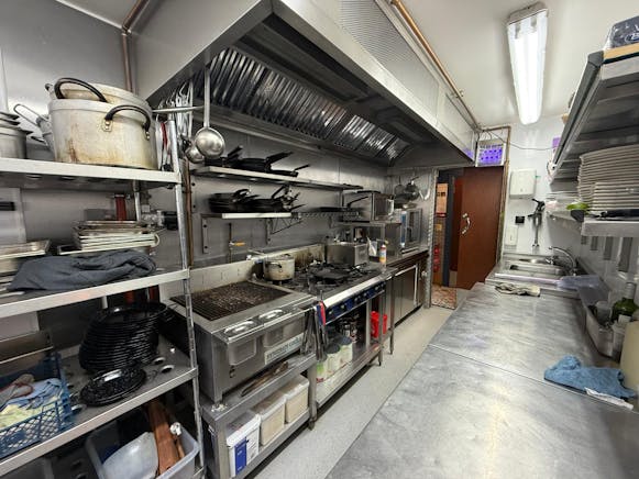 Foodshack, 52 High Street, Leigh-on-Sea, Office For Sale - IMG20250507WA0005.jpg