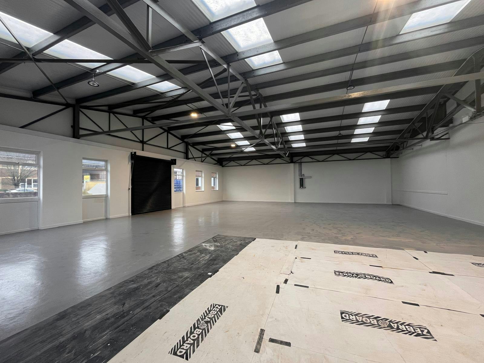 Units 2-4 The Point, Aylesbury, Industrial To Let - WhatsApp Image 20251217 at 164.jpeg