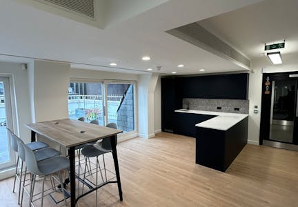 38 Threadneedle Street, 38 Threadneedle Street, London, Office To Let - kitchen 1.jpeg