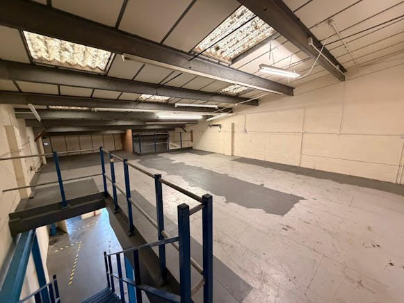 11 Rosshill Industrial Park, Southend-on-Sea, Industrial To Let - WhatsApp Image 2026-05-11 at 16.11.25 (3).jpeg
