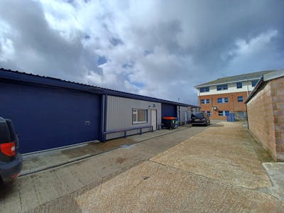 Unit 21 Endeavour Business Park, Crow Arch Lane, Ringwood, Industrial / Warehouse To Let - 20240405_110158.jpg