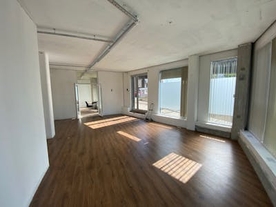 Unit 4 Capital Towers, London, Office / Retail To Let - Image 1.jpg