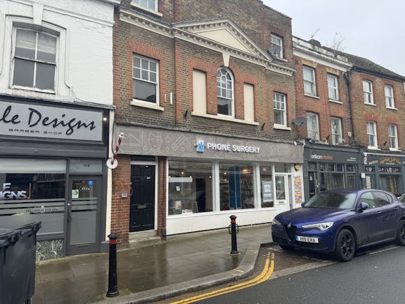 111-113 Guildford Street, Chertsey, Retail To Let / For Sale - IMG_6626.JPEG