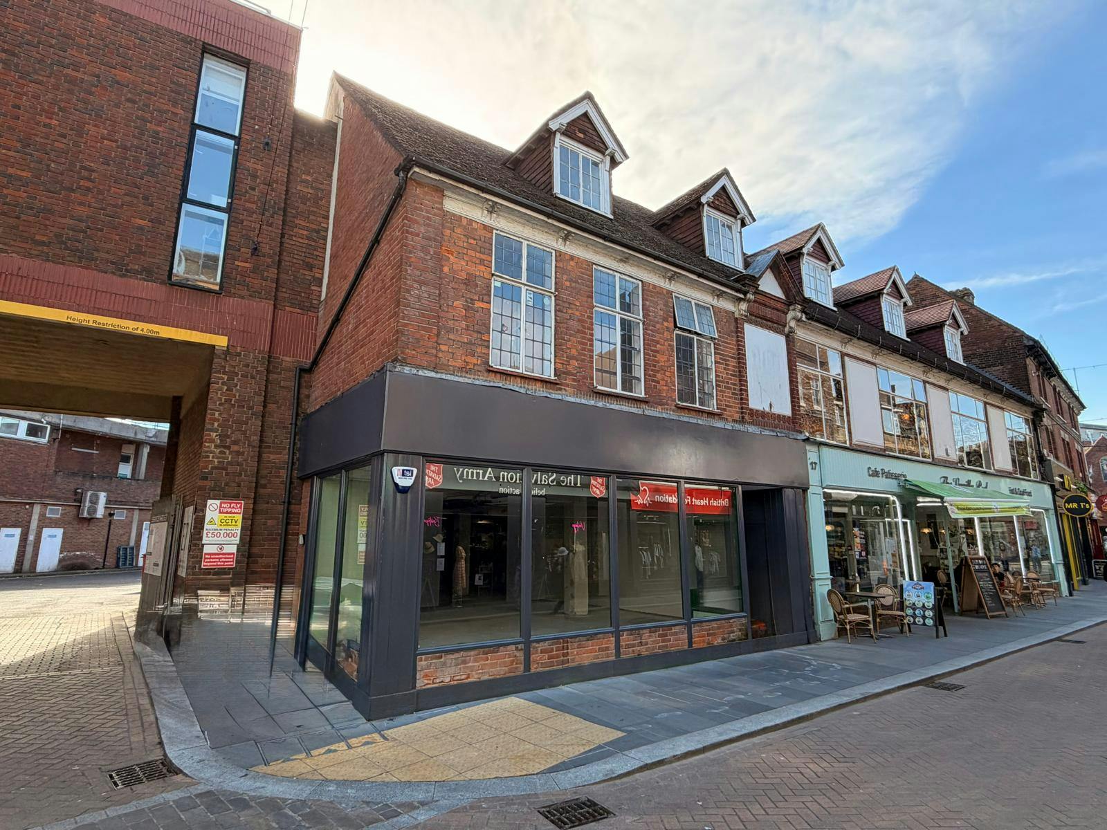 15 White Hart Street, High Wycombe, Retail To Let - WhatsApp Image 2026-04-07 at 17.22.33.jpeg