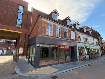 15 White Hart Street, High Wycombe, Retail To Let - WhatsApp Image 2026-04-07 at 17.22.33.jpeg