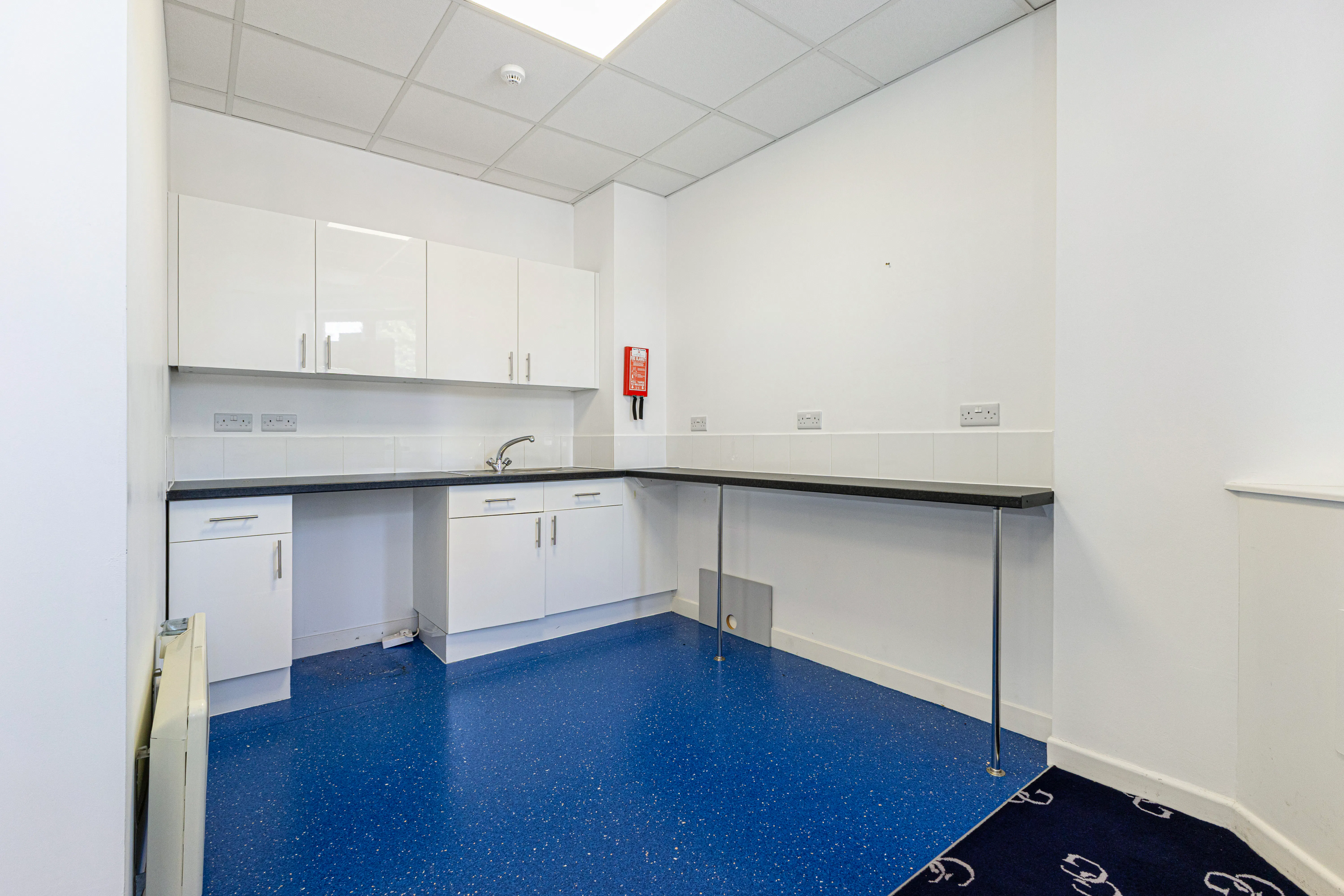 Ground Floor Office, 5 Chalfont Court, Amersham, Offices To Let - 111059_Ground Floor 5 Hill Avenue (20).jpg