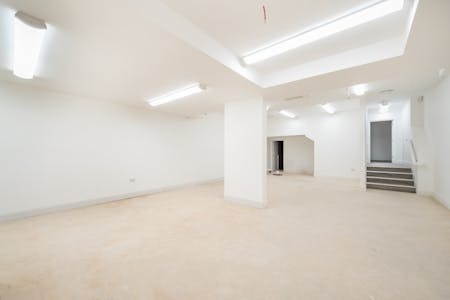 289 Kilburn High Road, London, Retail To Let - 1407480-7-69821d5474b60-ARW3.jpg