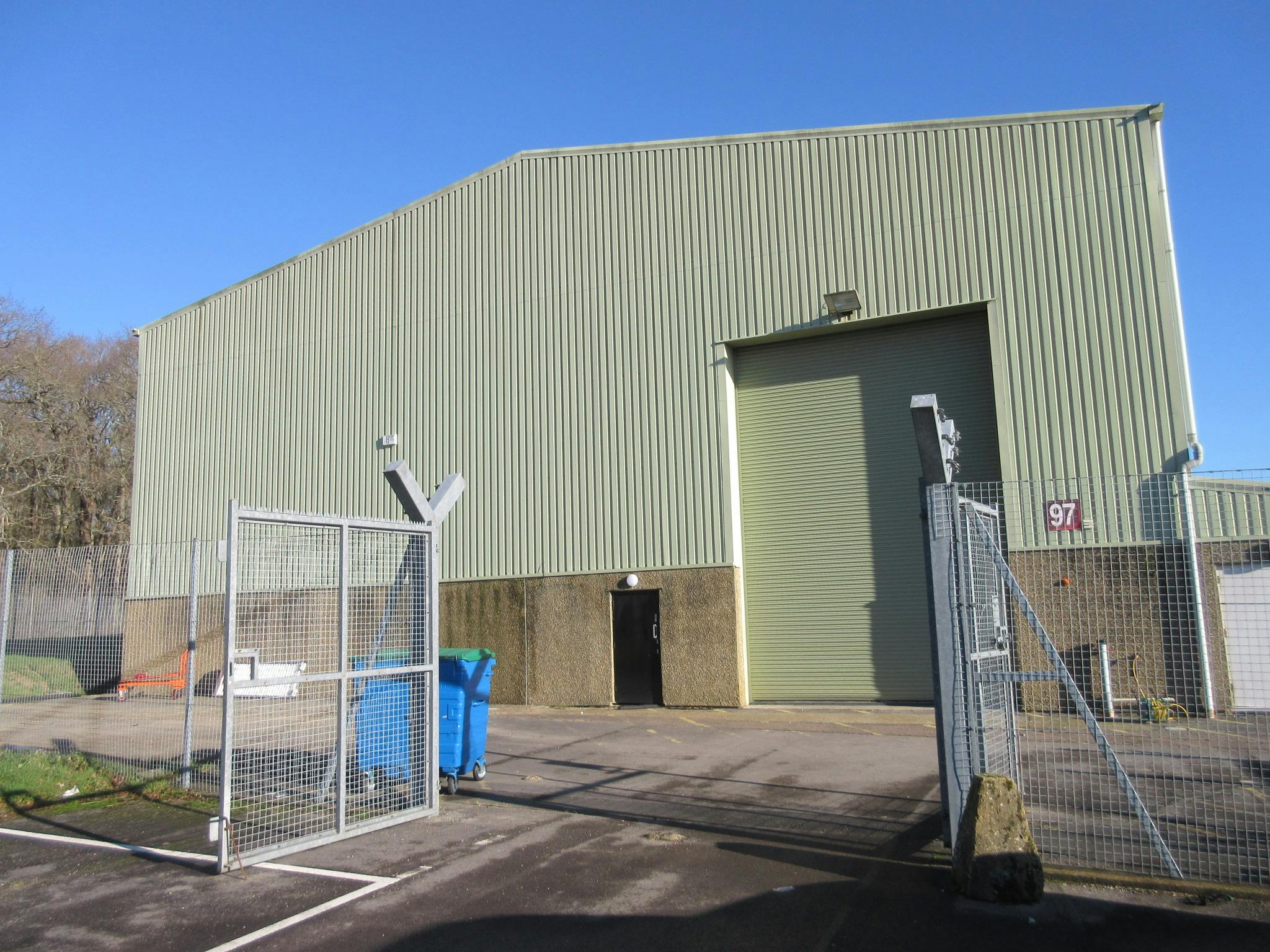 Building 97, Dunsfold Park, Stovolds Hill, Cranleigh, Industrial / Warehouse To Let - IMG_9993.JPG