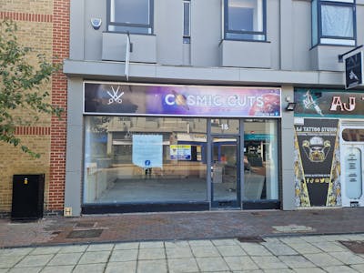 18 The Boulevard, Waterlooville, Retail To Let - 20241003_124154.jpg