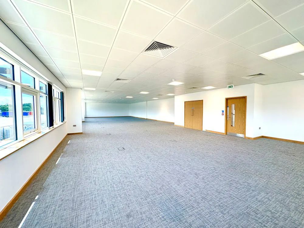 Office Suites Unit C Symmetry Park, Bicester, Office To Let - IMG_0210.jpg