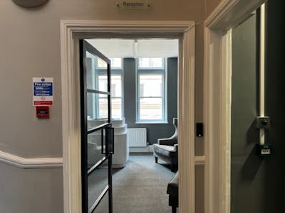 50 Essex Street, London, Office To Let - 1st floor recep