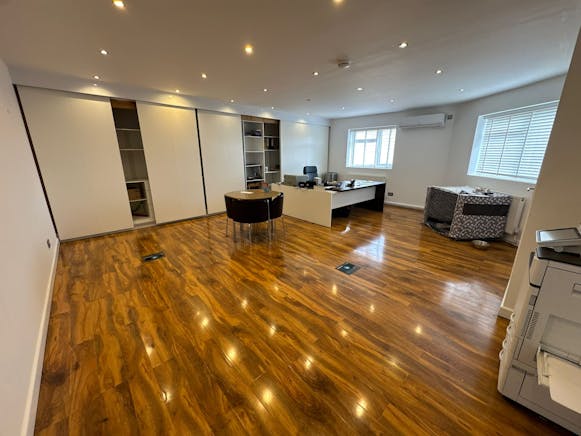 16 Towerfield Close, Southend-on-Sea For Sale - IMG-20250813-WA0025.jpg