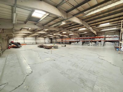 Airborne Industrial Estate, Leigh-on-Sea, Industrial To Let - 647273510ecfc80ec1254549e46708ab167b16e1.jpg
