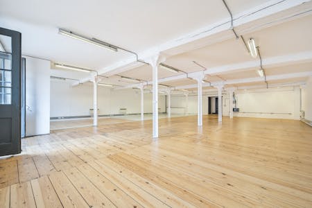 Metropolitan Wharf Building, London, Office To Let - 131032732685aaf44b462eARW1.jpg