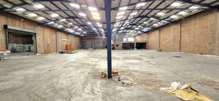 Unit 3 & Unit 5, Lancing Business Park, Lancing, Industrial To Let - 20251121_121640 - Edited.jpg
