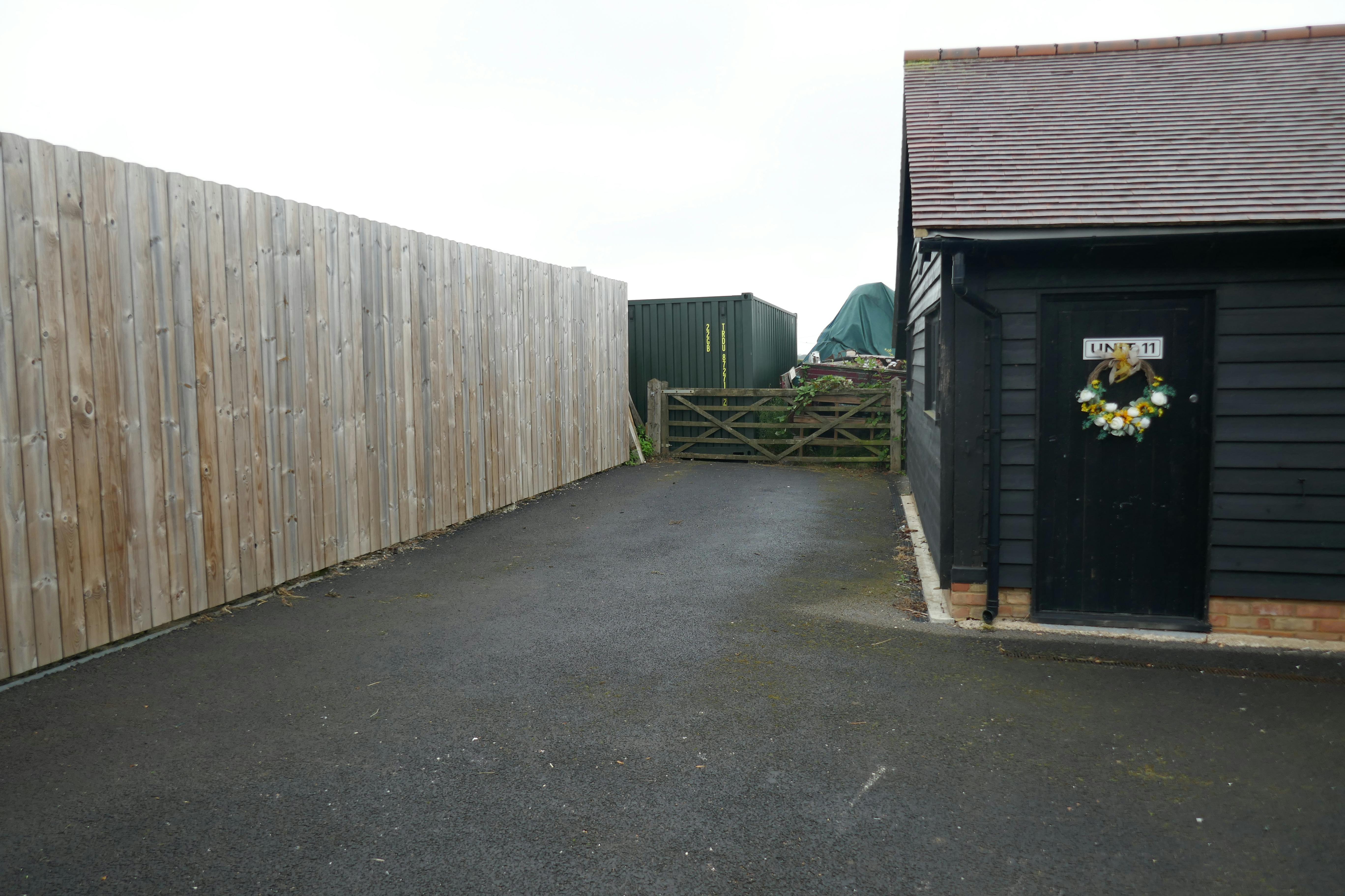 Unit 10, Crumps Farm, Sawbridgeworth, Industrial To Let - P1050752.JPG