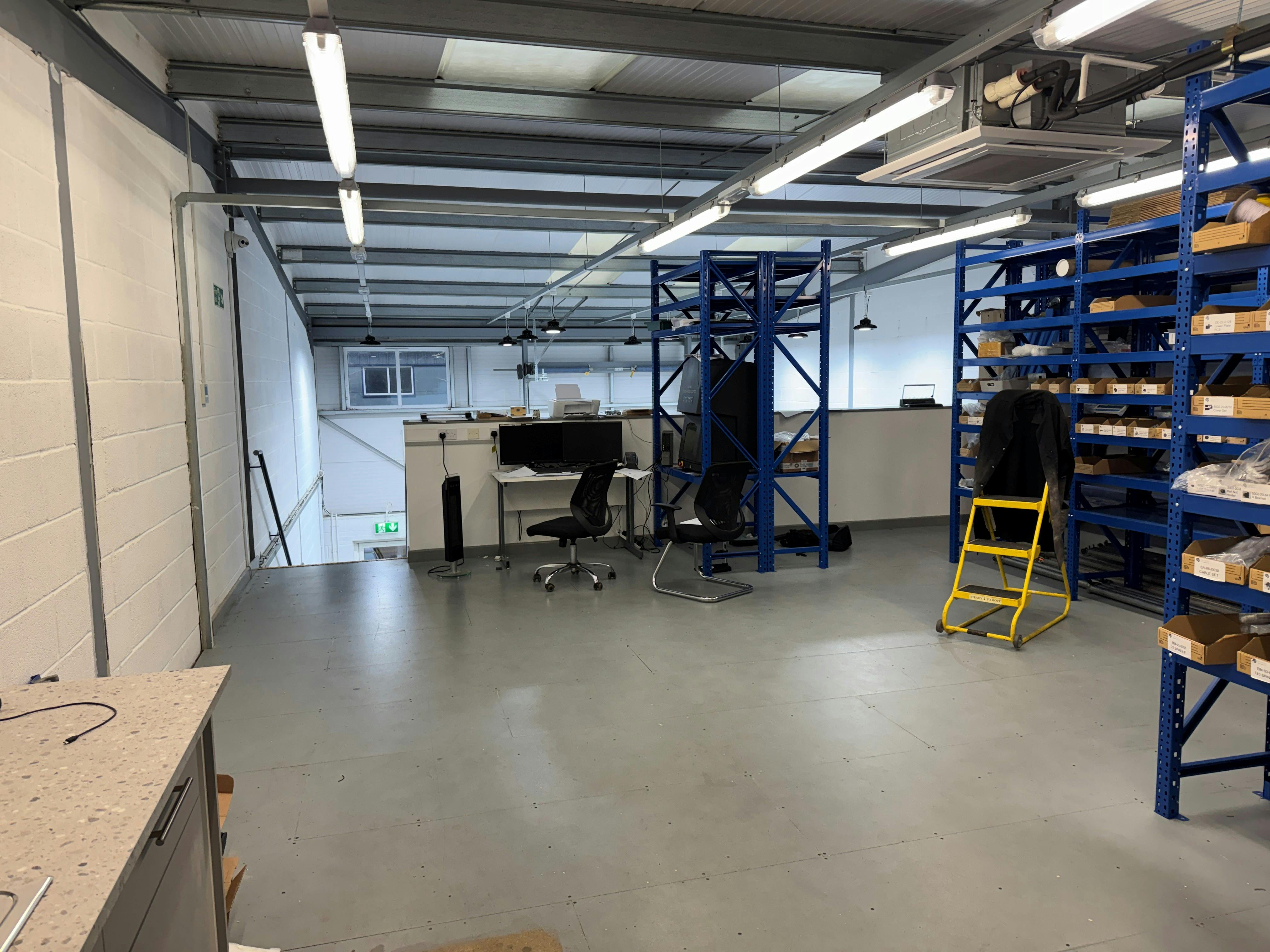 Industrial Unit in Chichester - photo 3