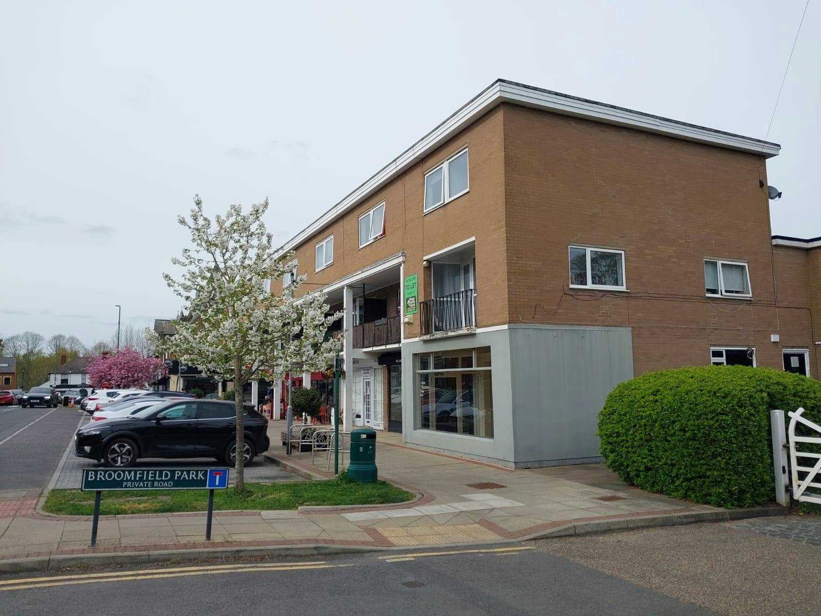 65 Chobham Road, Sunningdale, Retail To Let - IMG-20260410-WA0004.jpg