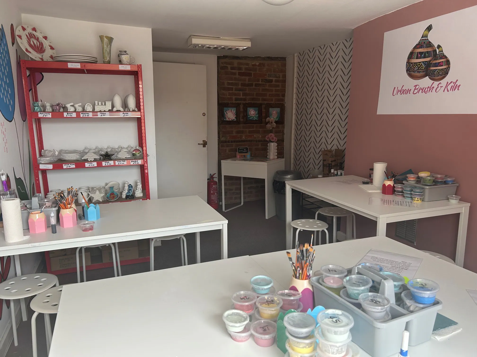 Rooms 2 & 3, Shop 10, Wokingham, Offices To Let - 11.jpg