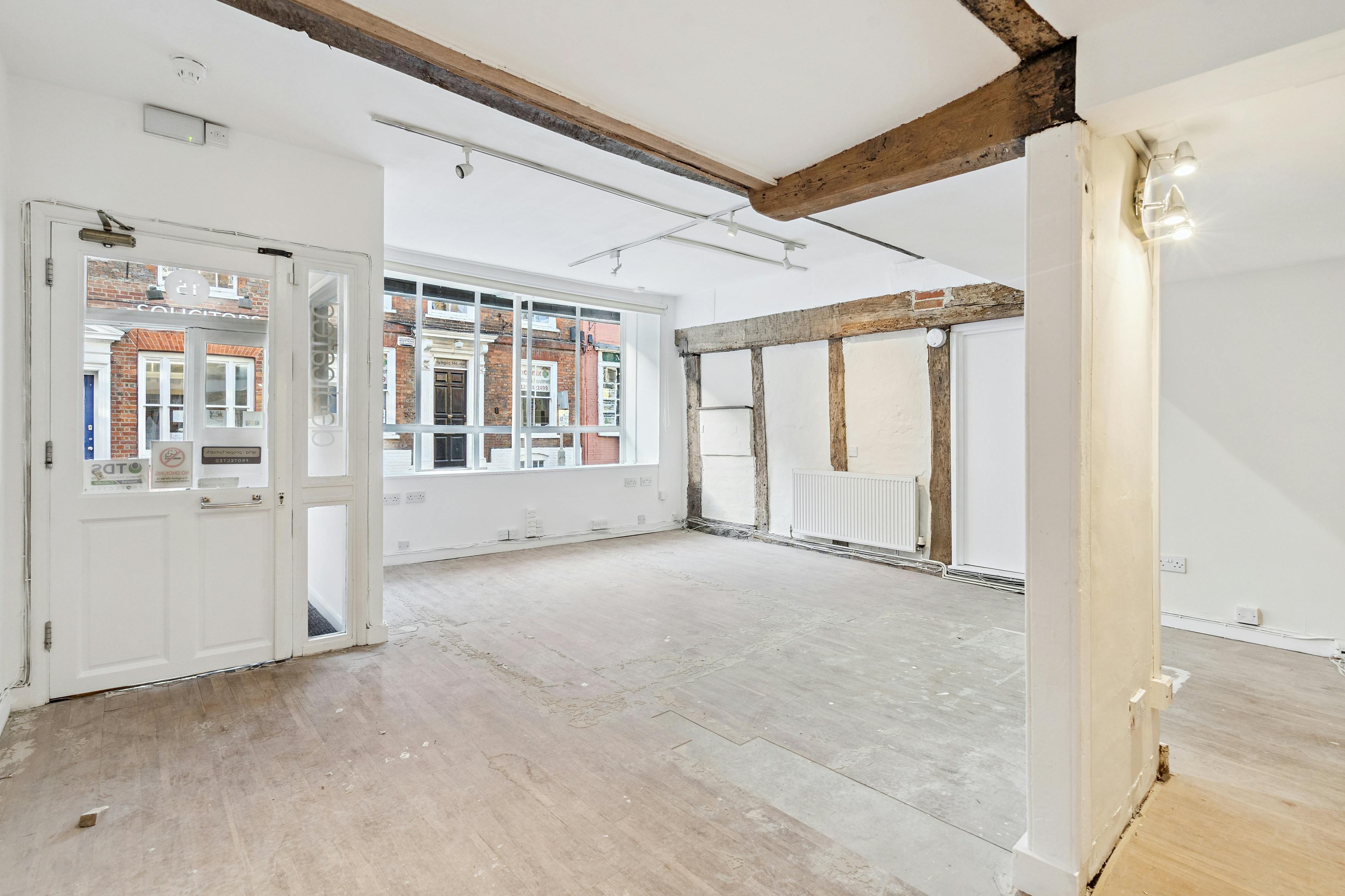 15 Temple Street, Aylesbury, Offices To Let - DSC00266-cf68319c685e6845db259c5d16e116c8.jpg