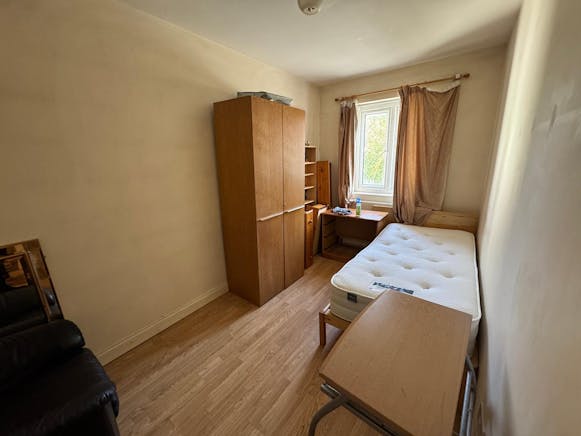 200 High Road, Benfleet, Retail For Sale - IMG20250925WA0007.jpg