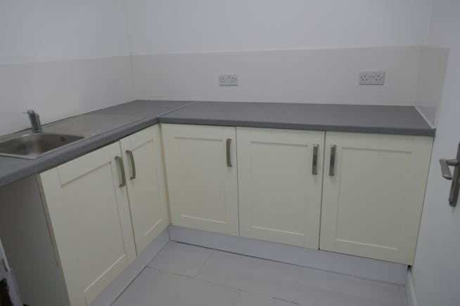 Circle Line House, Harlow, Offices To Let - P1060756.JPG