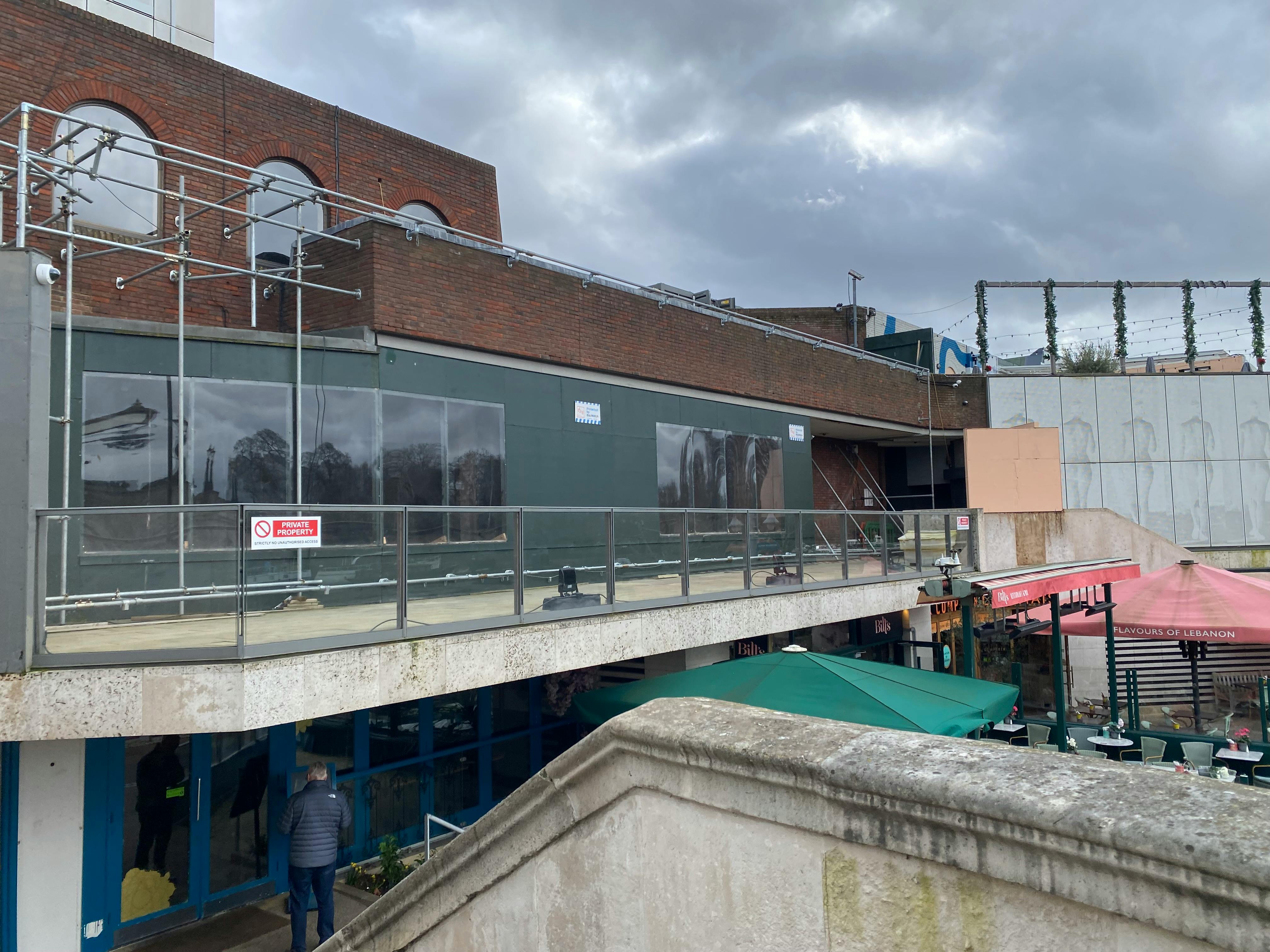 1 Riverside Walk, Kingston upon Thames, Restaurant To Let - IMG_1541.jpeg